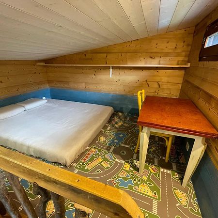 Апартаменты La Tiny House De Chaparon Lathuile Экстерьер фото